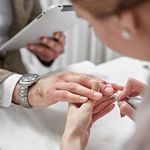 MEN Manicure & Pedicure