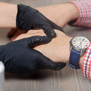 MEN Manicure & Pedicure